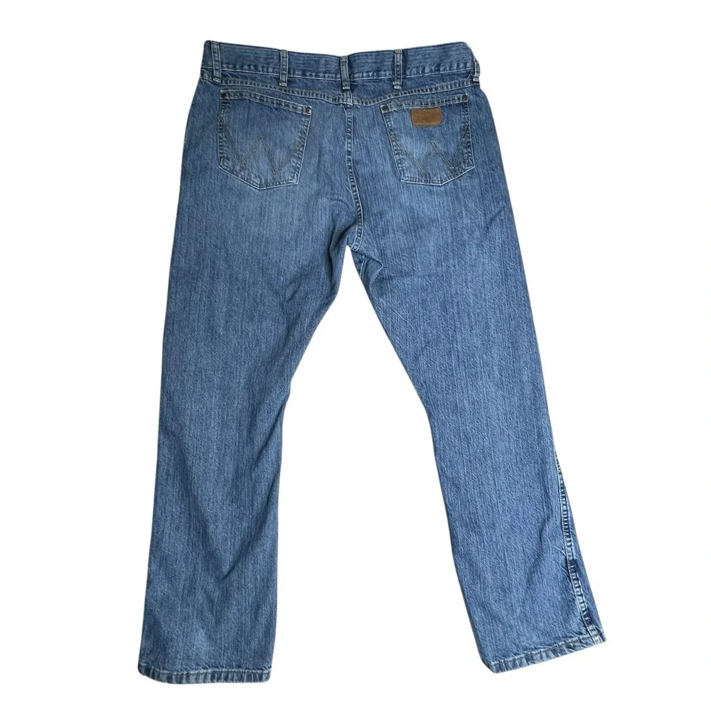 Wrangler Jeans Mens 40 x 32 Retro‎ Slim Boot Med Wash 100% Cotton 77MWZWO